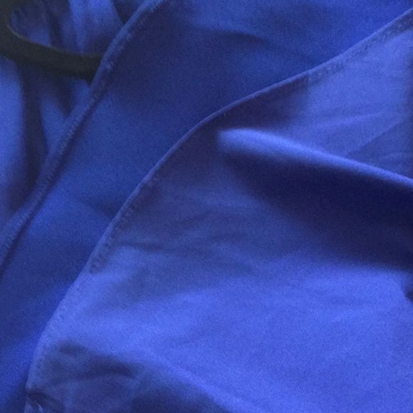 Badgley Mischka off-the-shoulder gown - Picture 14 of 14